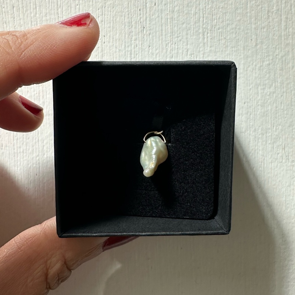 Catbird Jewelry Mermaid’s Treasure Charm - Picture 2 of 11